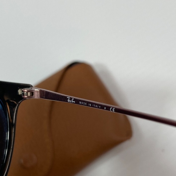 Ray-Ban RB4171 Erika - OvalLight TortoiseSunglasses Like New